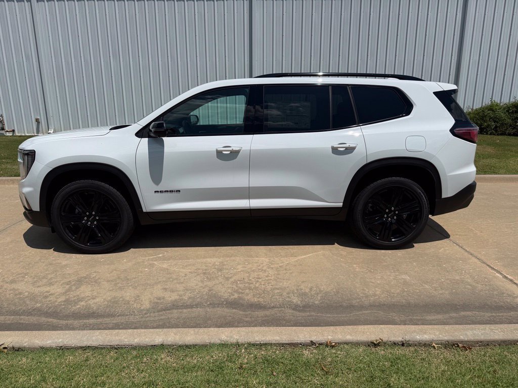 2026 GMC Acadia Elevation - Photo 2