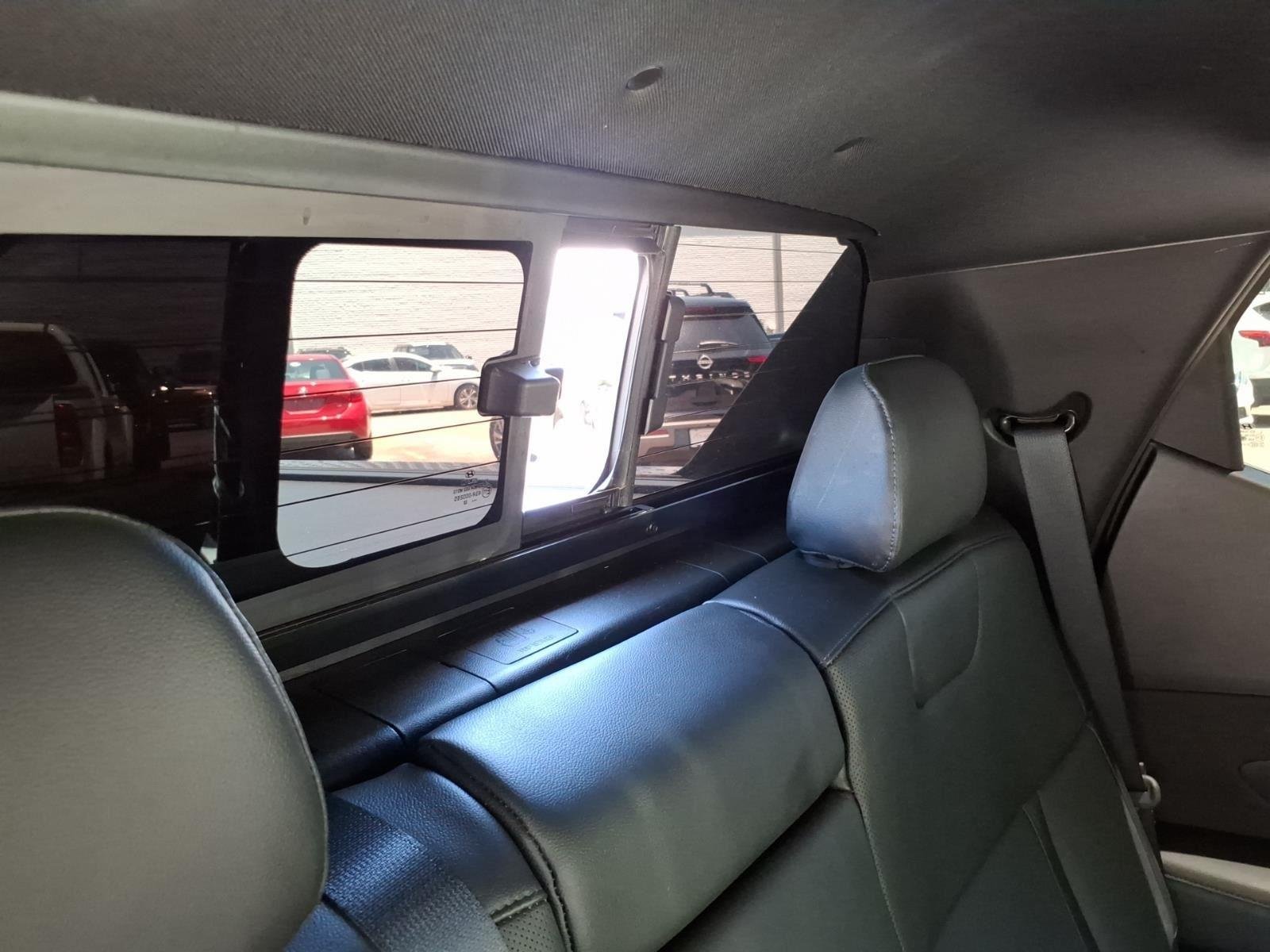 Used 2022 Ice White Hyundai Limited image 25
