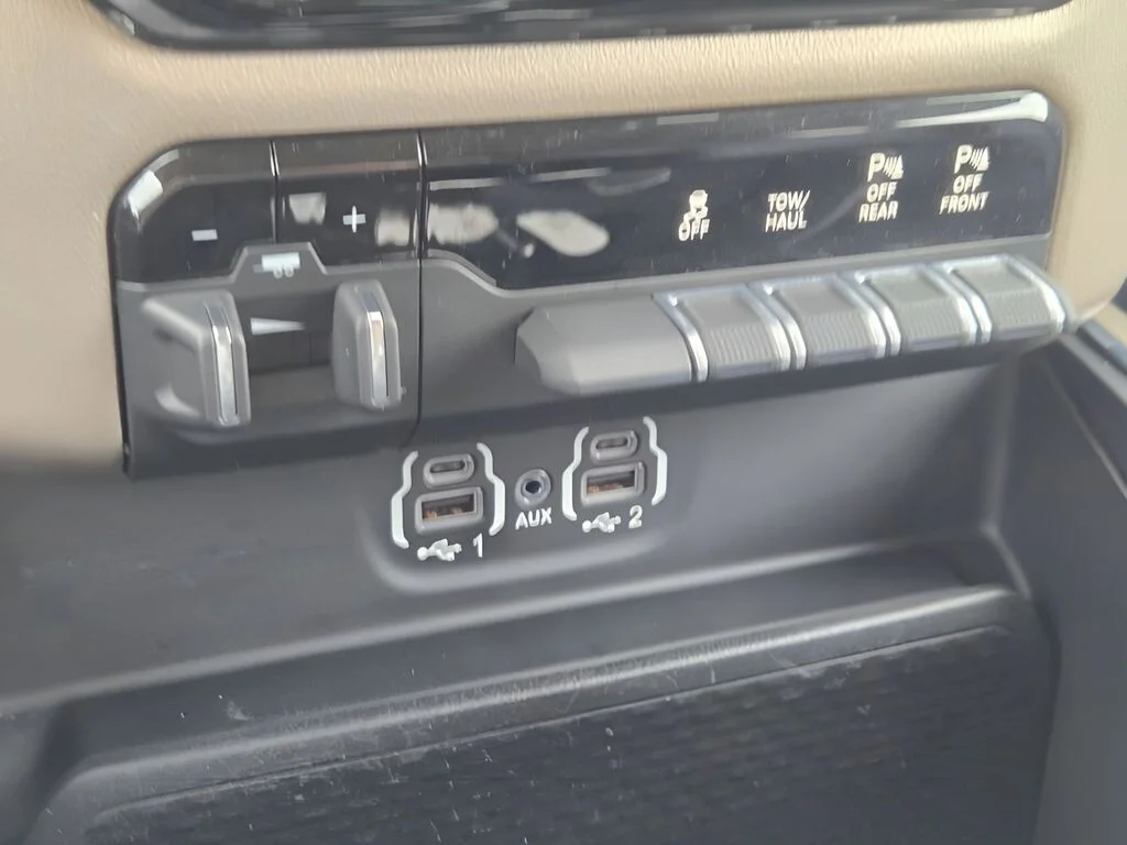 Certified Used 2020 Black Ram Laramie image 22