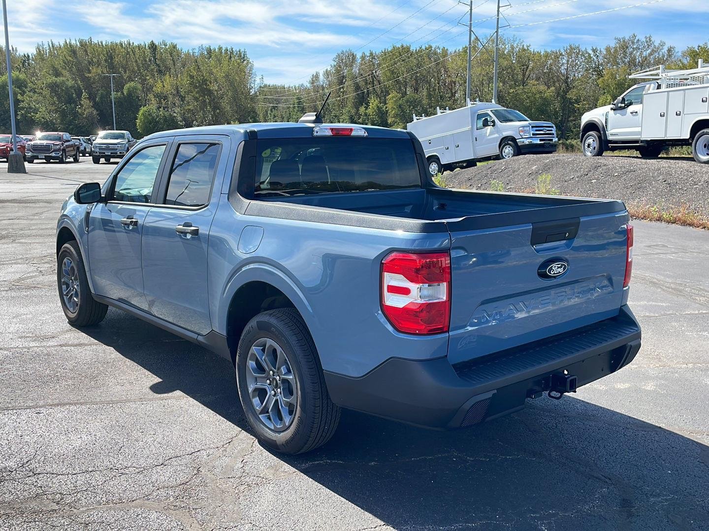 New 2026 Azure Gray Metallic Tri-Coat Ford XLT image 3