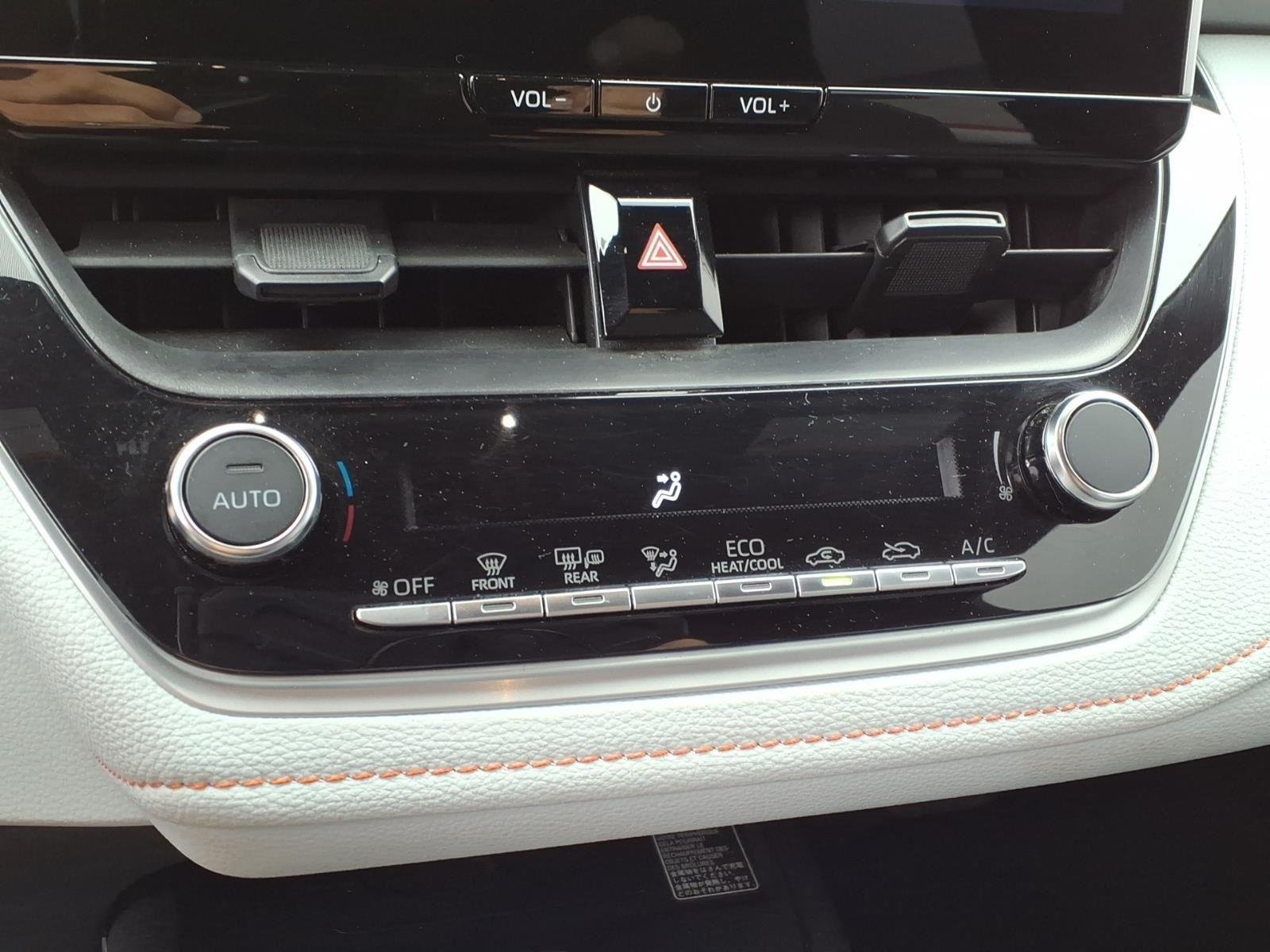 Used 2025 Ice Cap/Midnight Black Metallic Toyota FX image 22