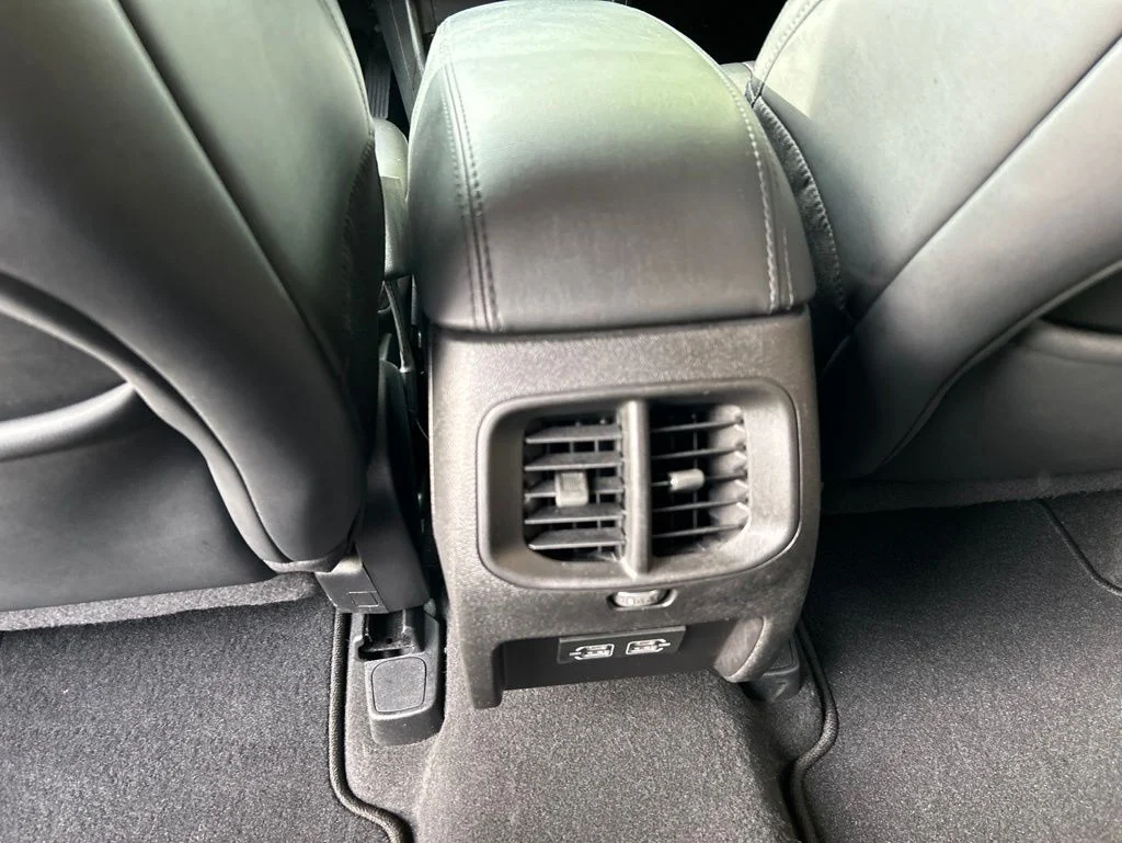 Used 2021 Orange Jeep Altitude image 27