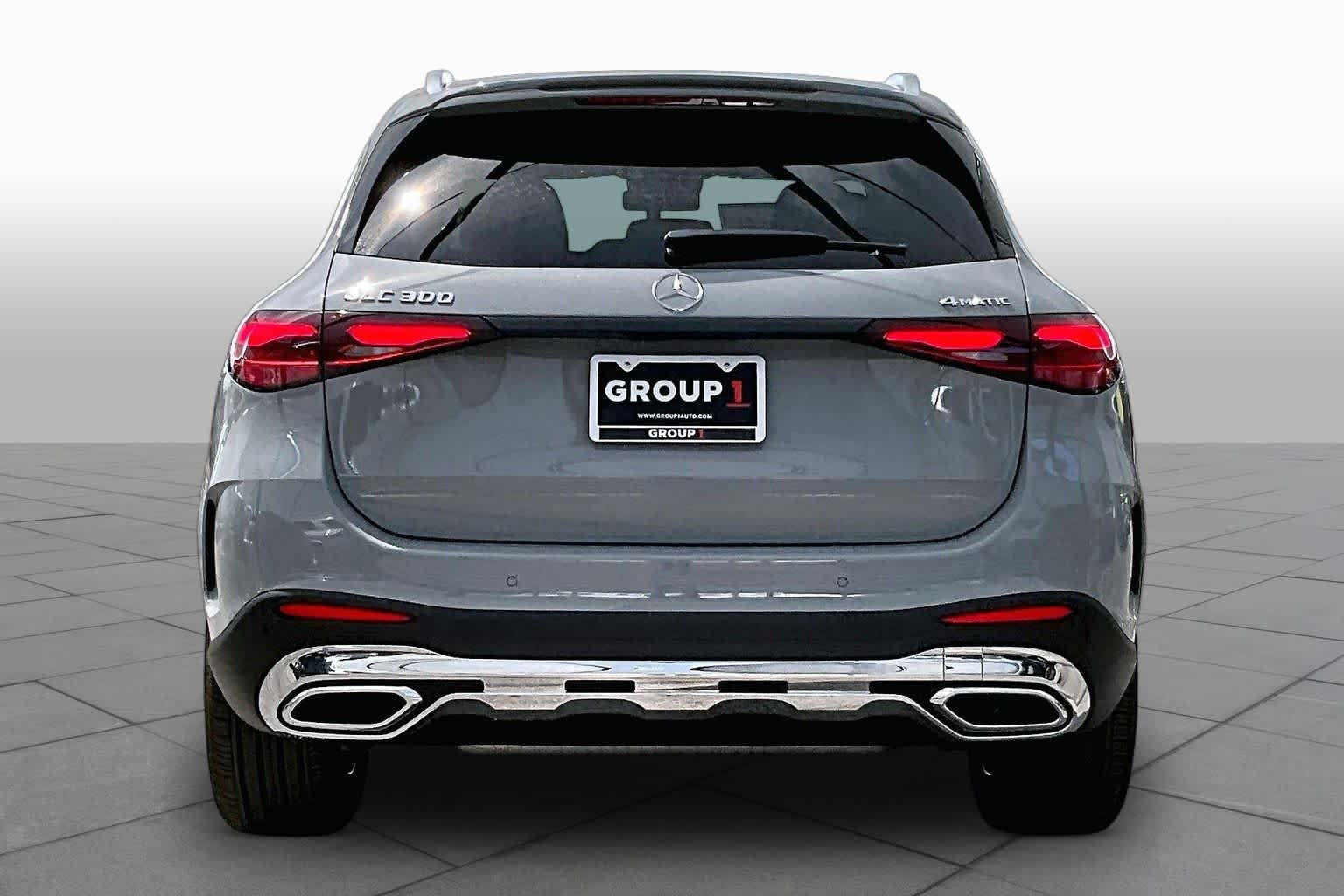 New 2026 MANUFAKTUR Alpine Grey Mercedes-Benz GLC 300 image 5