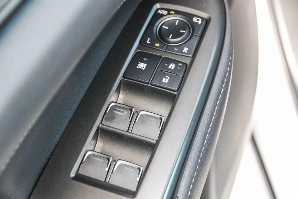 Certified Used 2025 White Lexus 350 F SPORT Handling image 22