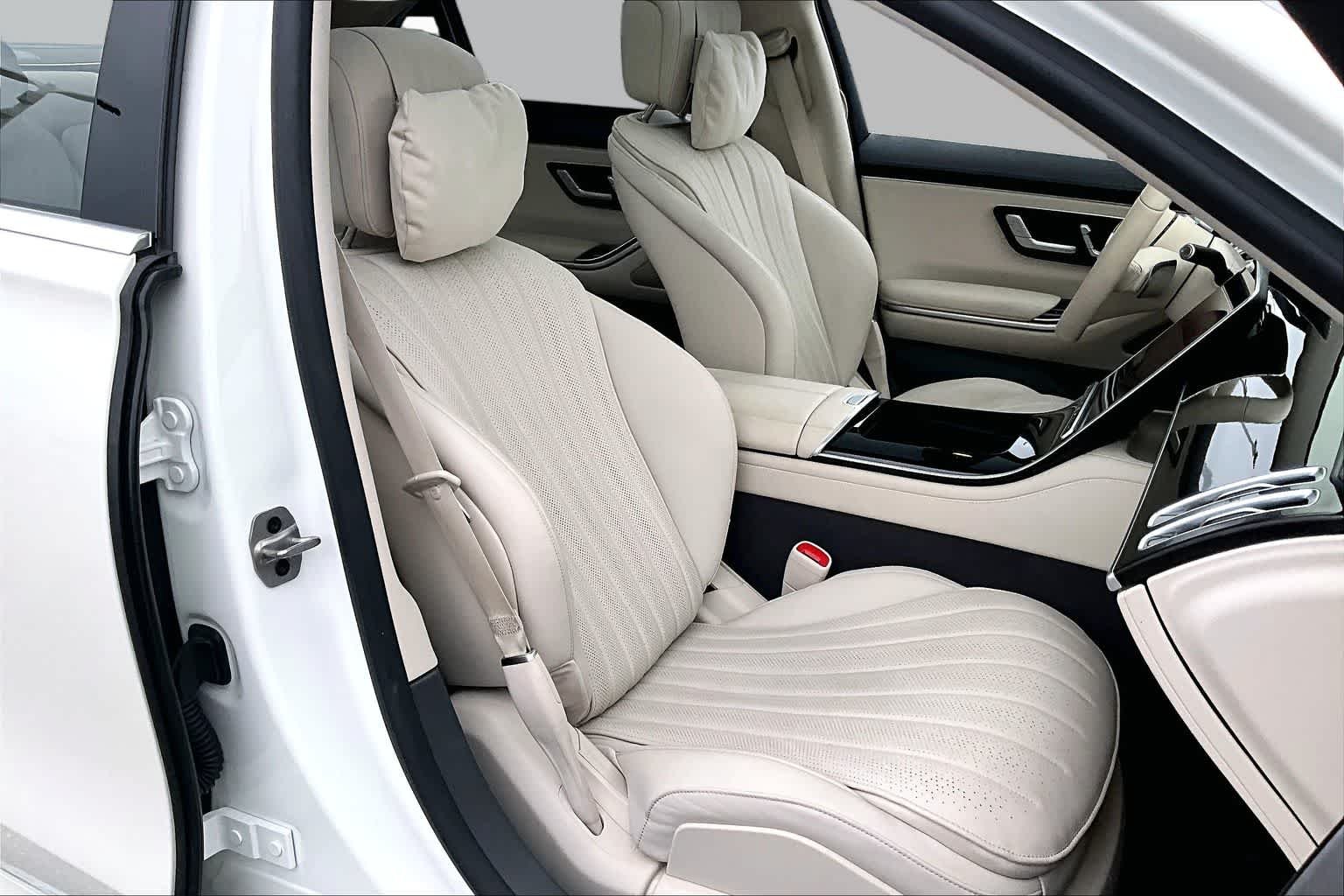 Used 2023 MANUFAKTUR Diamond White Mercedes-Benz S 500 image 9