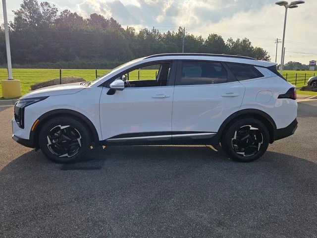 Used 2026 White Kia EX image 4