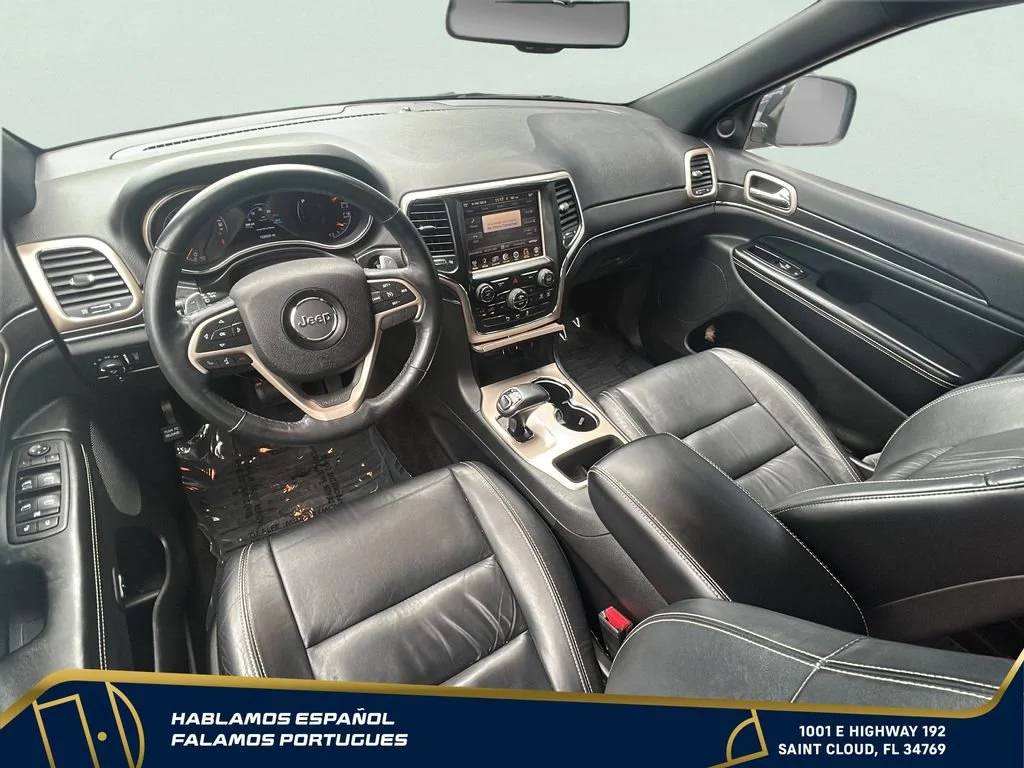 Used 2015  Jeep Limited image 23