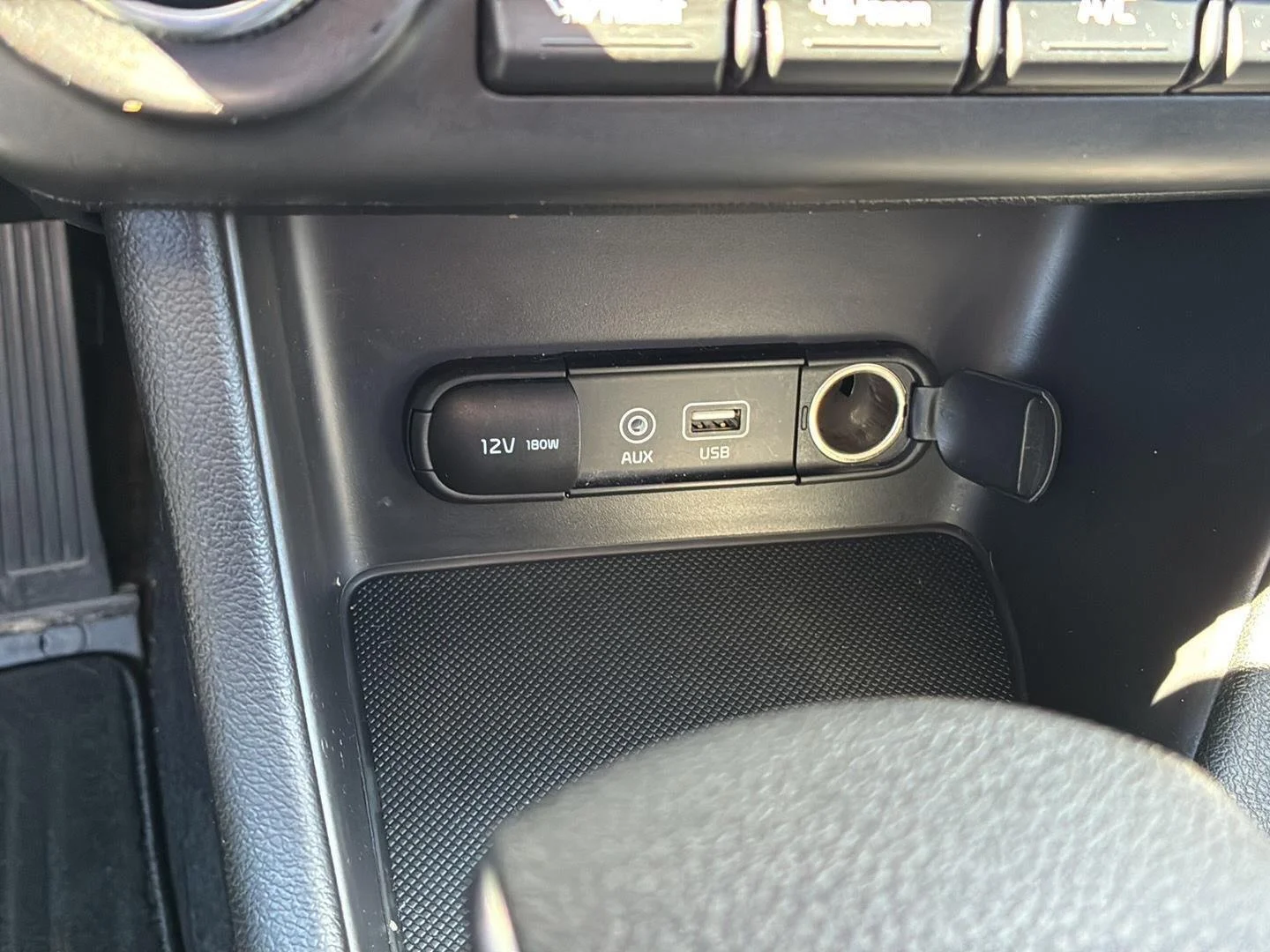 Used 2019 Clear White Kia LX image 26