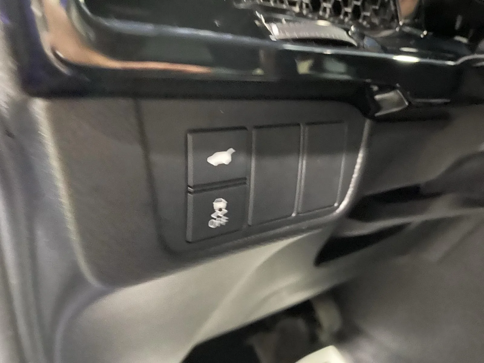Used 2024 Still Night Pearl Honda EX-L image 19