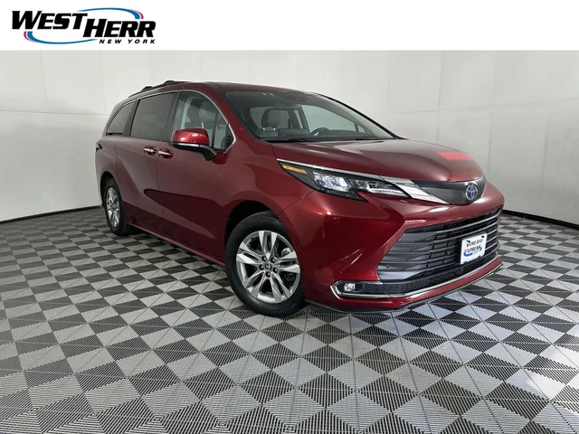 2024 Toyota Sienna XLE