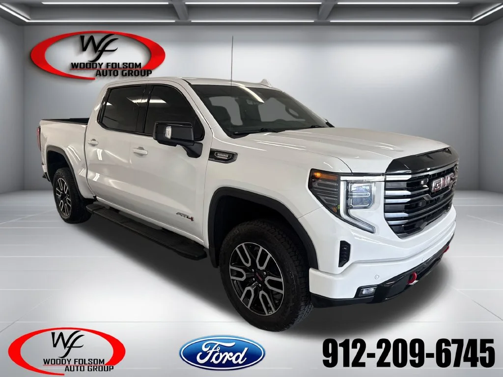 Used 2026 White GMC AT4 image 1