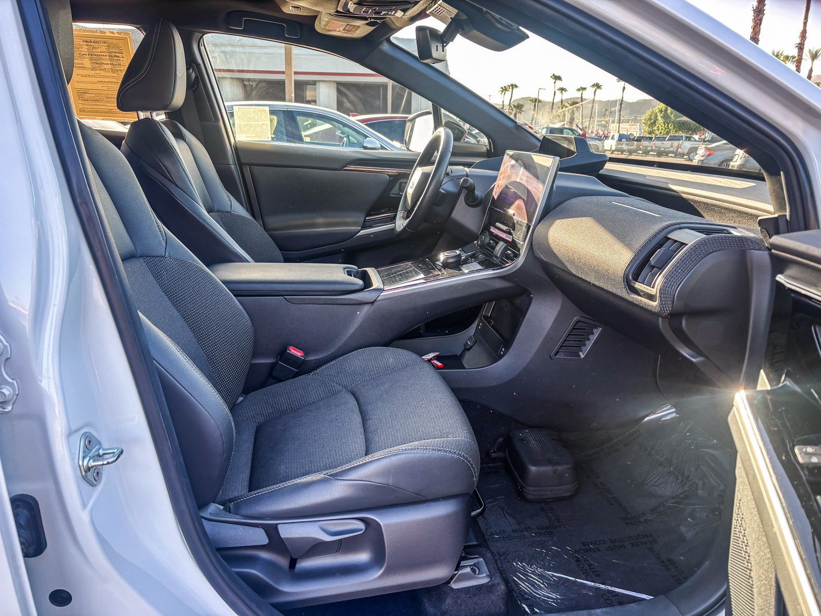 Used 2023 Pearl Toyota XLE image 18