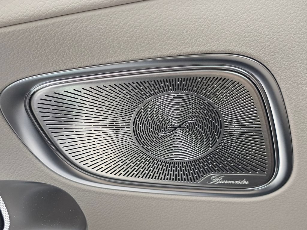 New 2027 Polar White Mercedes-Benz GLC 300 image 65