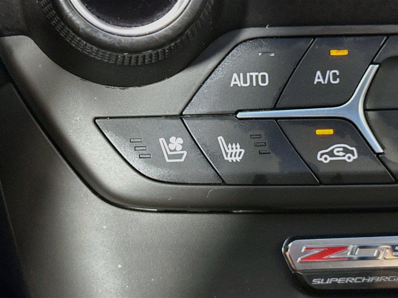 Used 2016 Arctic White Chevrolet Z06 2LZ image 8