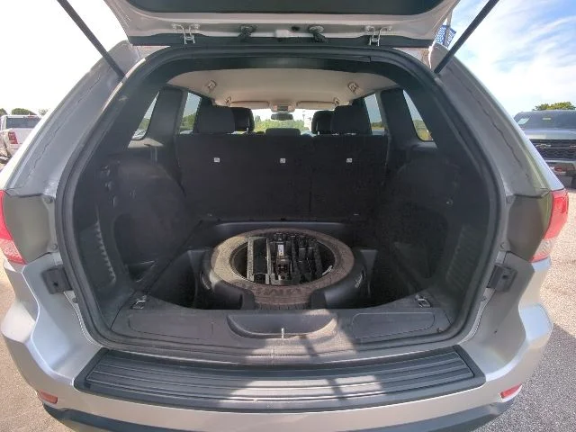 Used 2011 Silver Jeep Laredo image 31