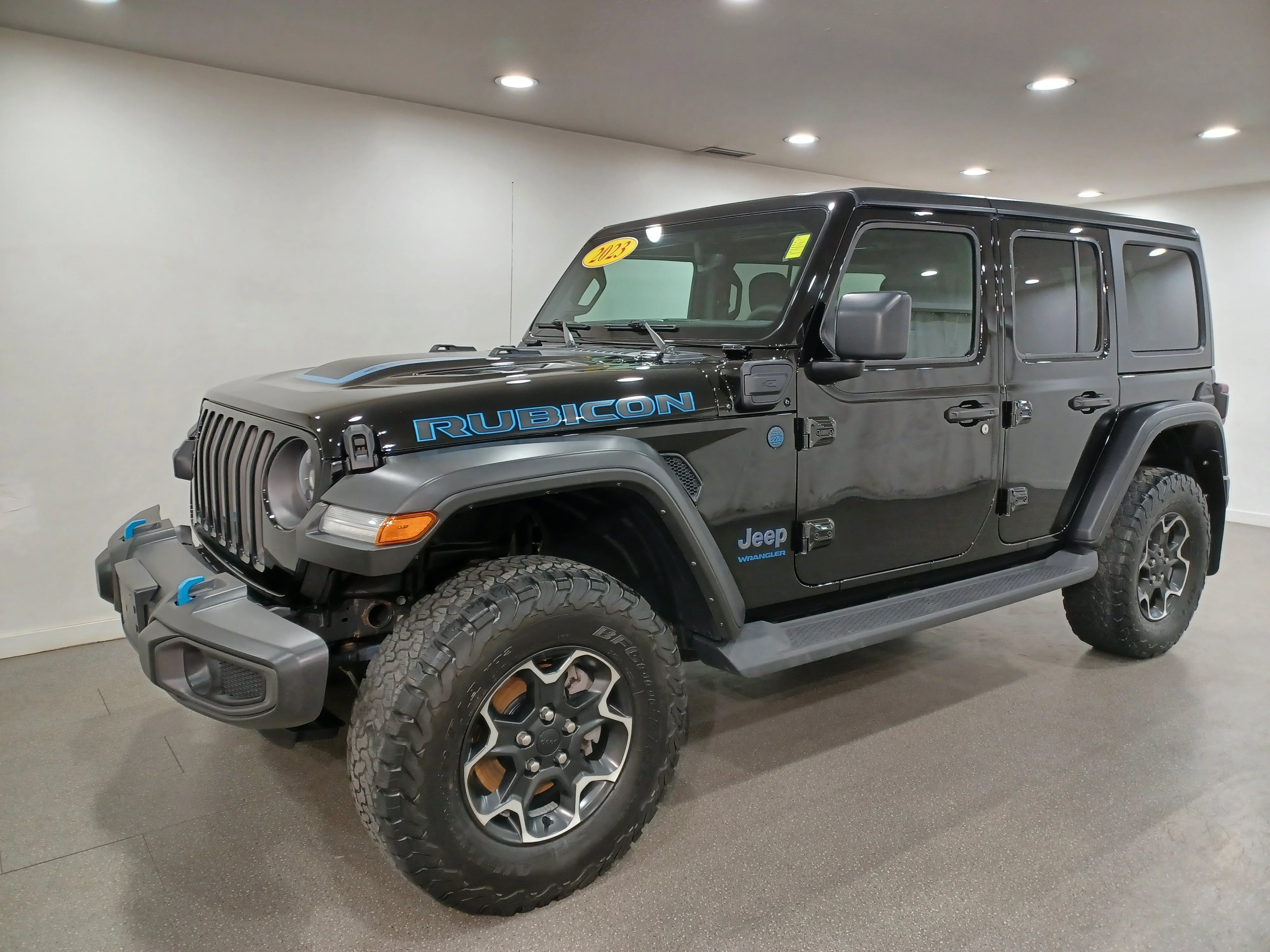 Certified Used 2023 Black Jeep Rubicon 4x4*Plug In Hybrid | Nav | Remote Start | Htd Seats | Htd Wheel | CarPlay | Park Assist image 2