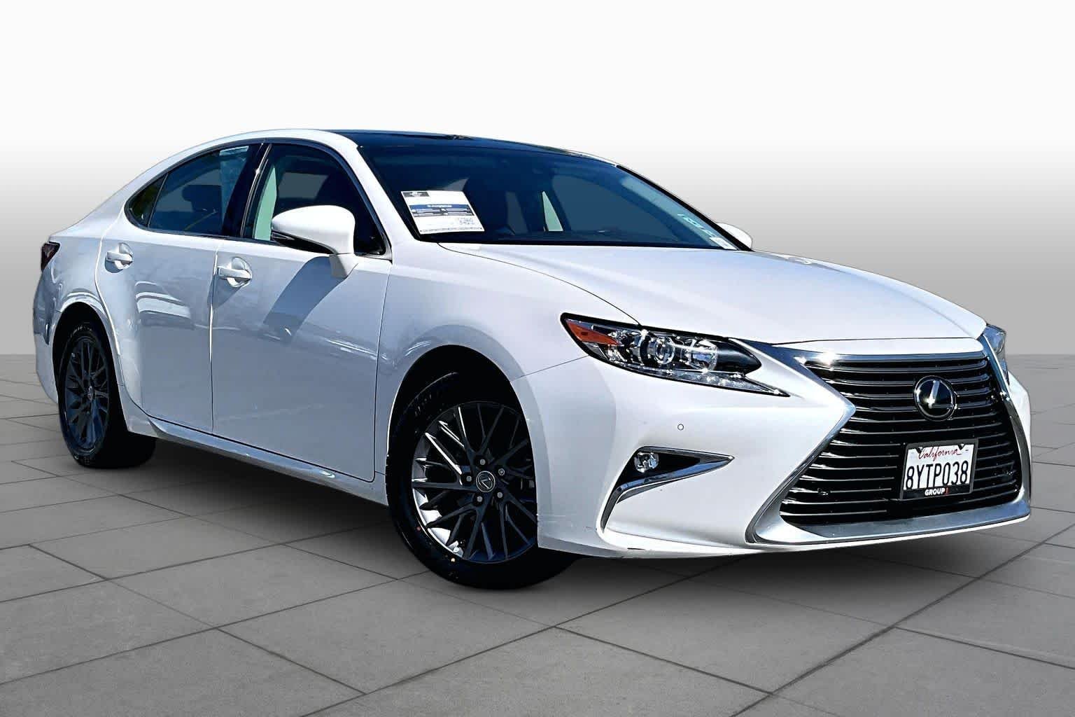 Pre-Owned 2018 Lexus ES 350