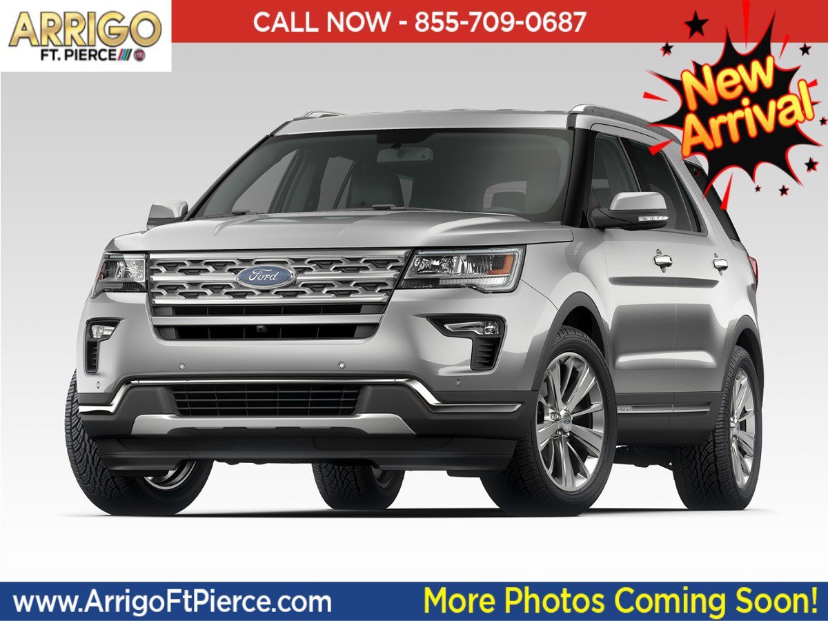 Used 2018 Burgundy Ford XLT image 1