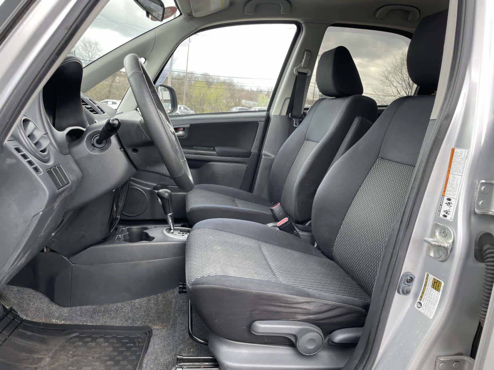 Used 2013 Metallic Star Silver Suzuki Crossover Premium image 16
