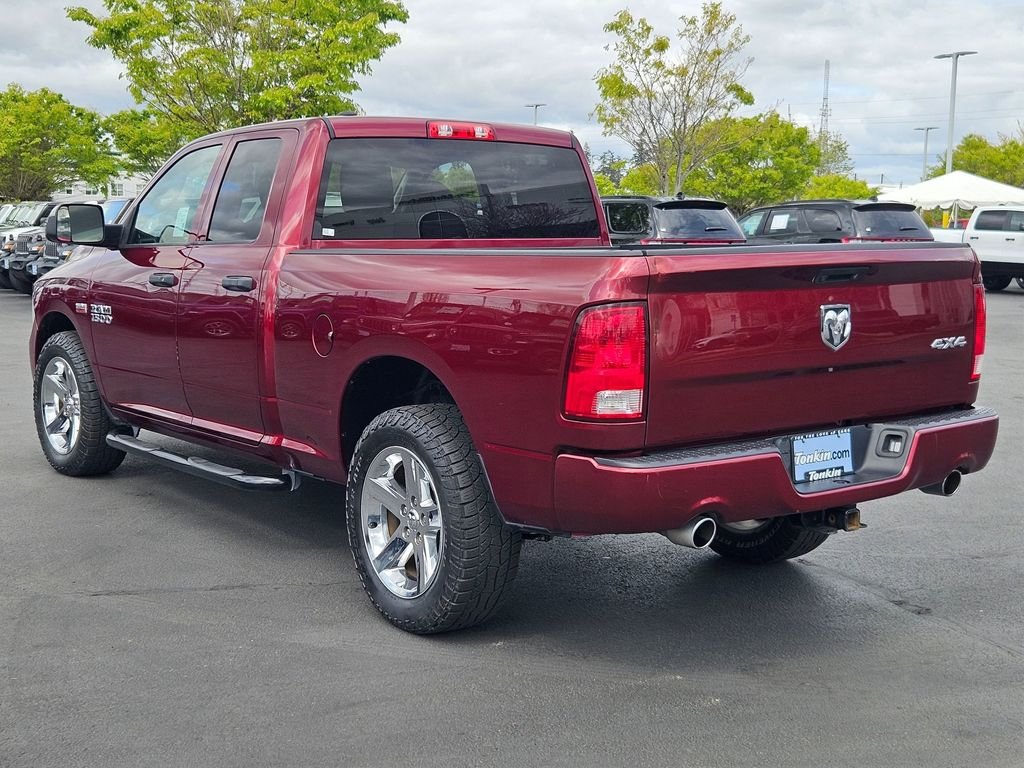 Used 2017 Delmonico Red Pearlcoat Ram Express image 4