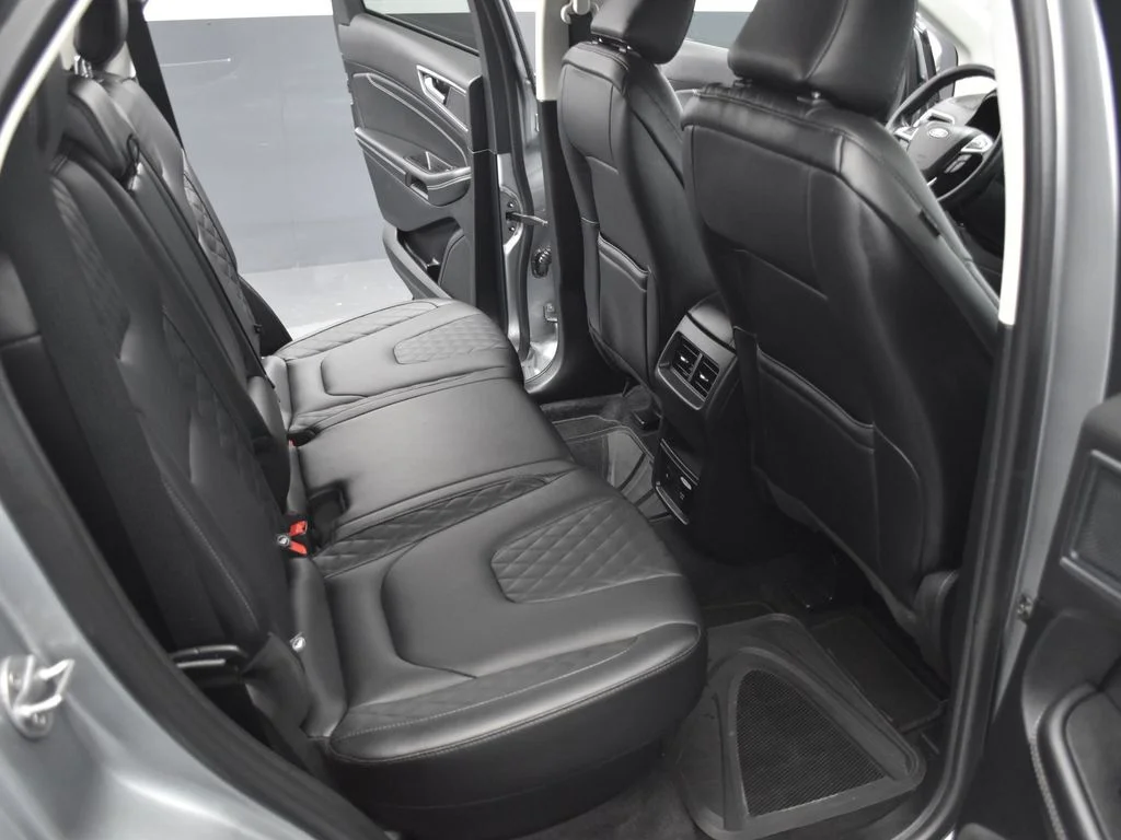 2024 Ford Edge Titanium - Photo 25