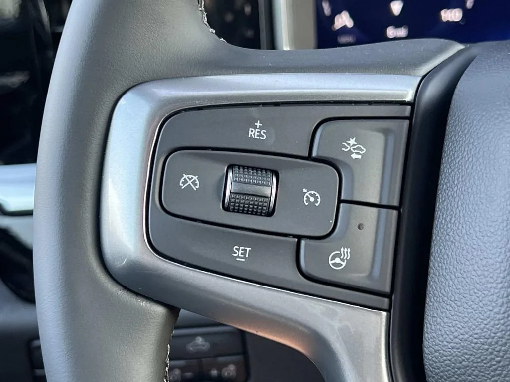 New 2026 Summit White Chevrolet LT image 21