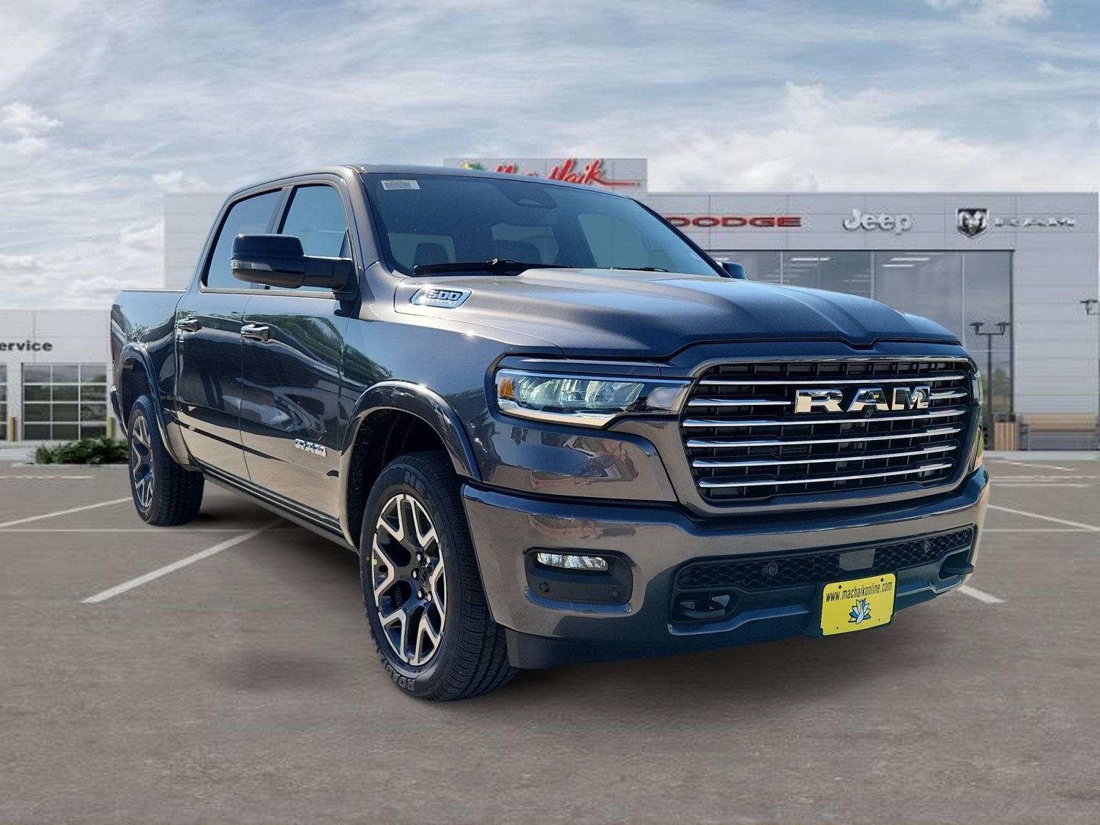 New 2026 Granite Crystal Metallic Clear-Coat Exterior Paint RAM Laramie image 7