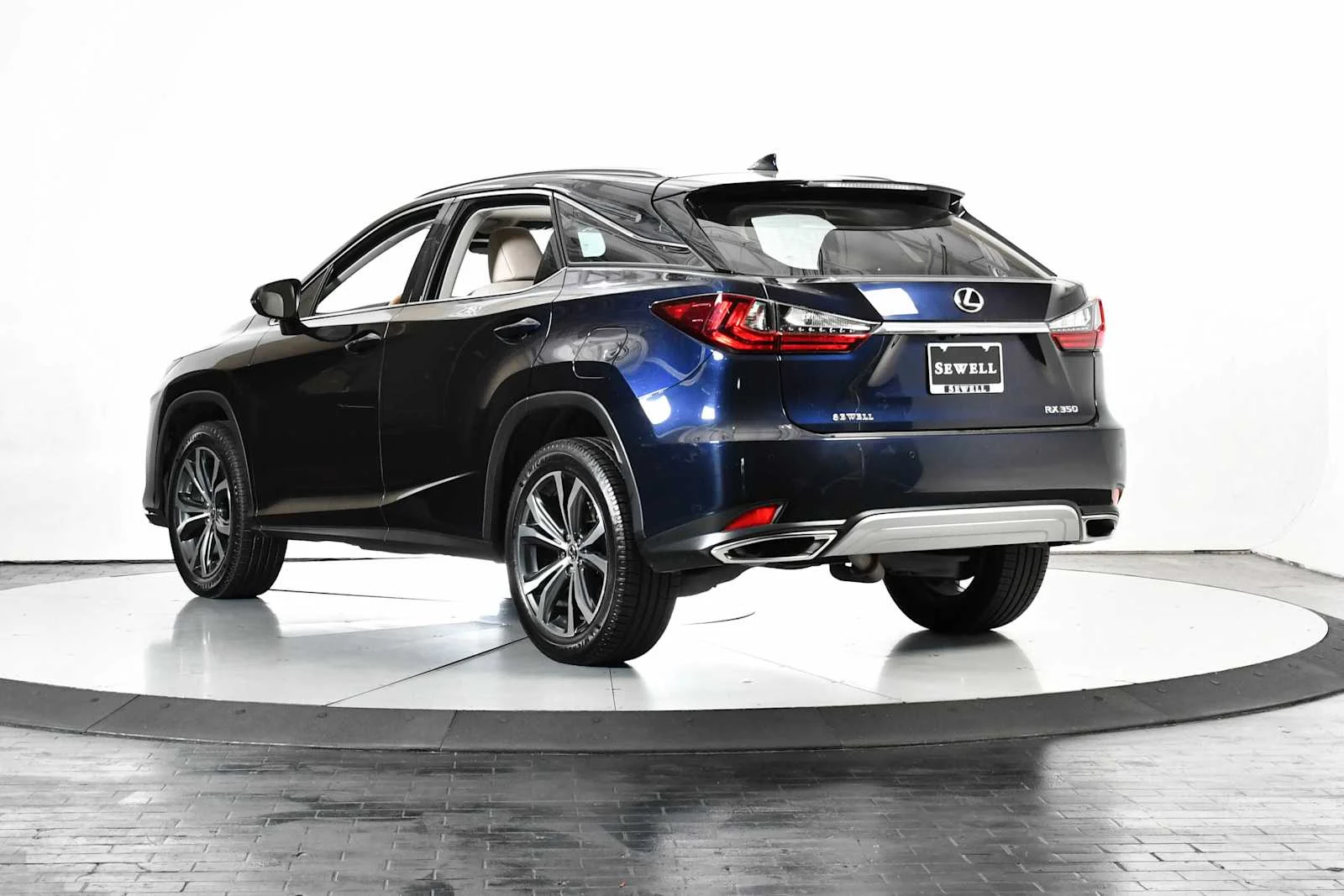 Used 2020 Nightfall Mica Lexus  image 3