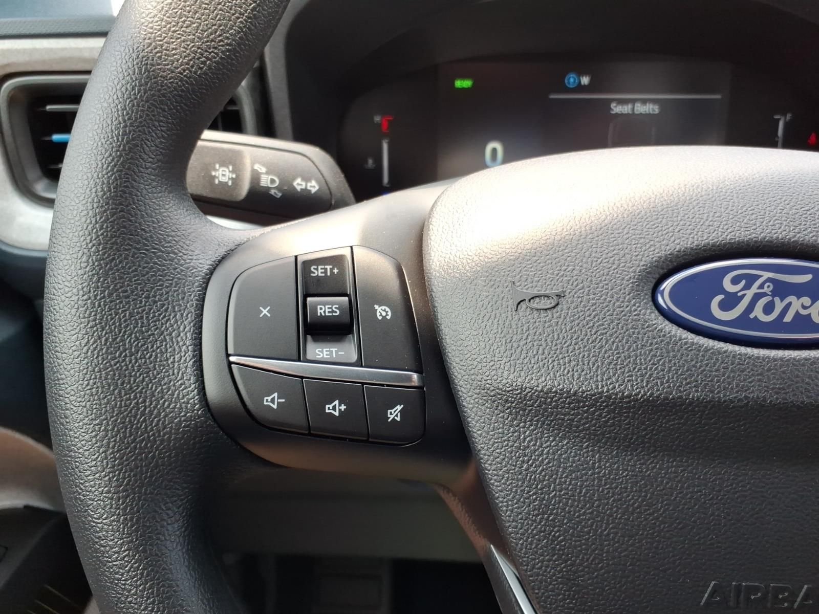 New 2026 Shadow Black Ford XLT image 16