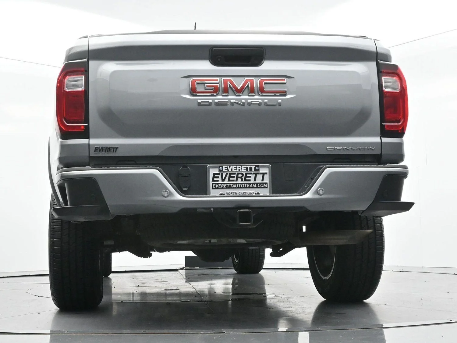Used 2023 Sterling Metallic GMC Denali image 51