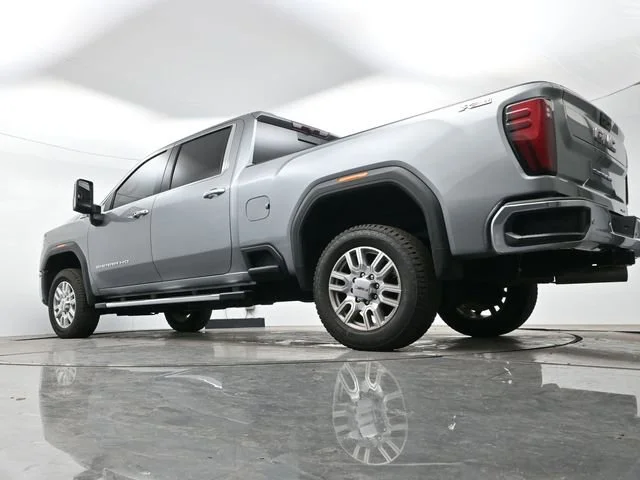 Used 2024 Sterling Metallic GMC SLT image 28