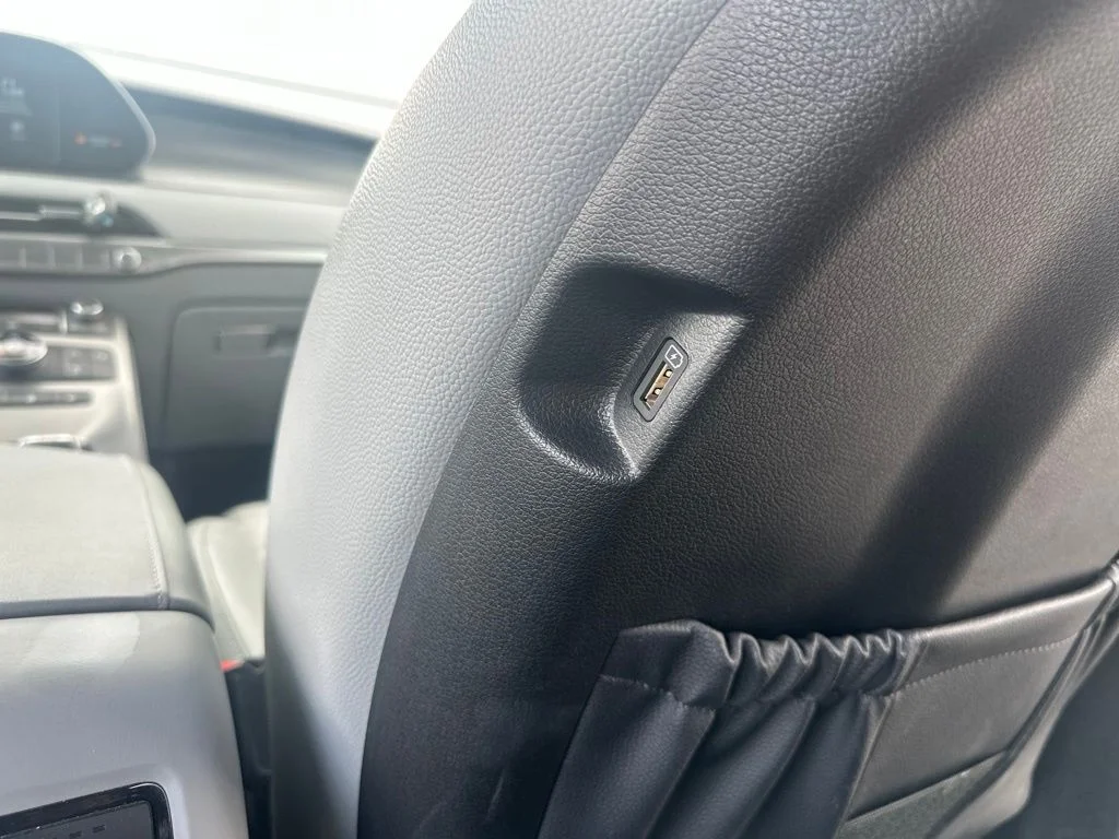 Used 2020 Graphite Hyundai SEL image 25