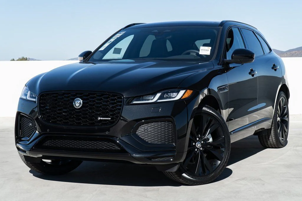 2025 Jaguar F-PACE P250 R-Dynamic S's photo