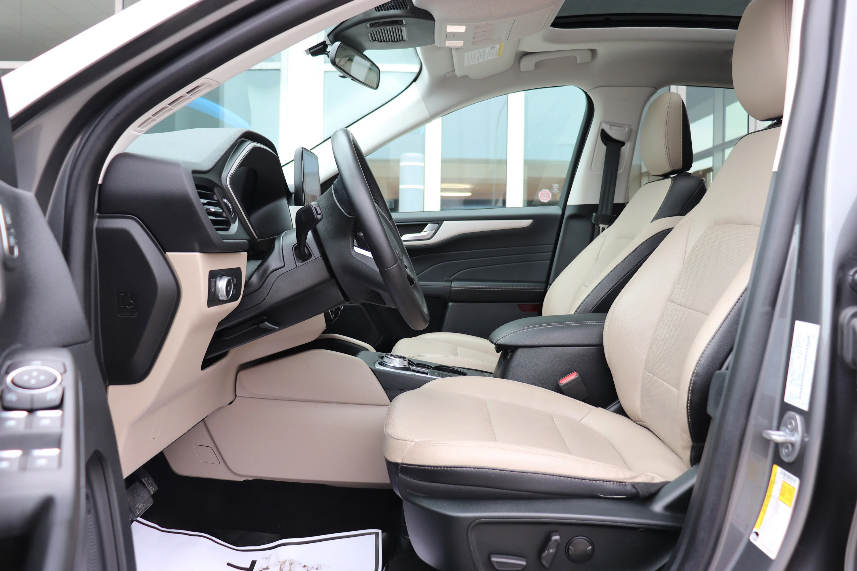 Certified Used 2022 Gray Ford SEL AWD image 10