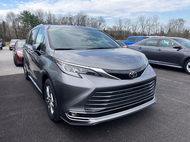 2026 Toyota Sienna Limited 7-Passenger AWD