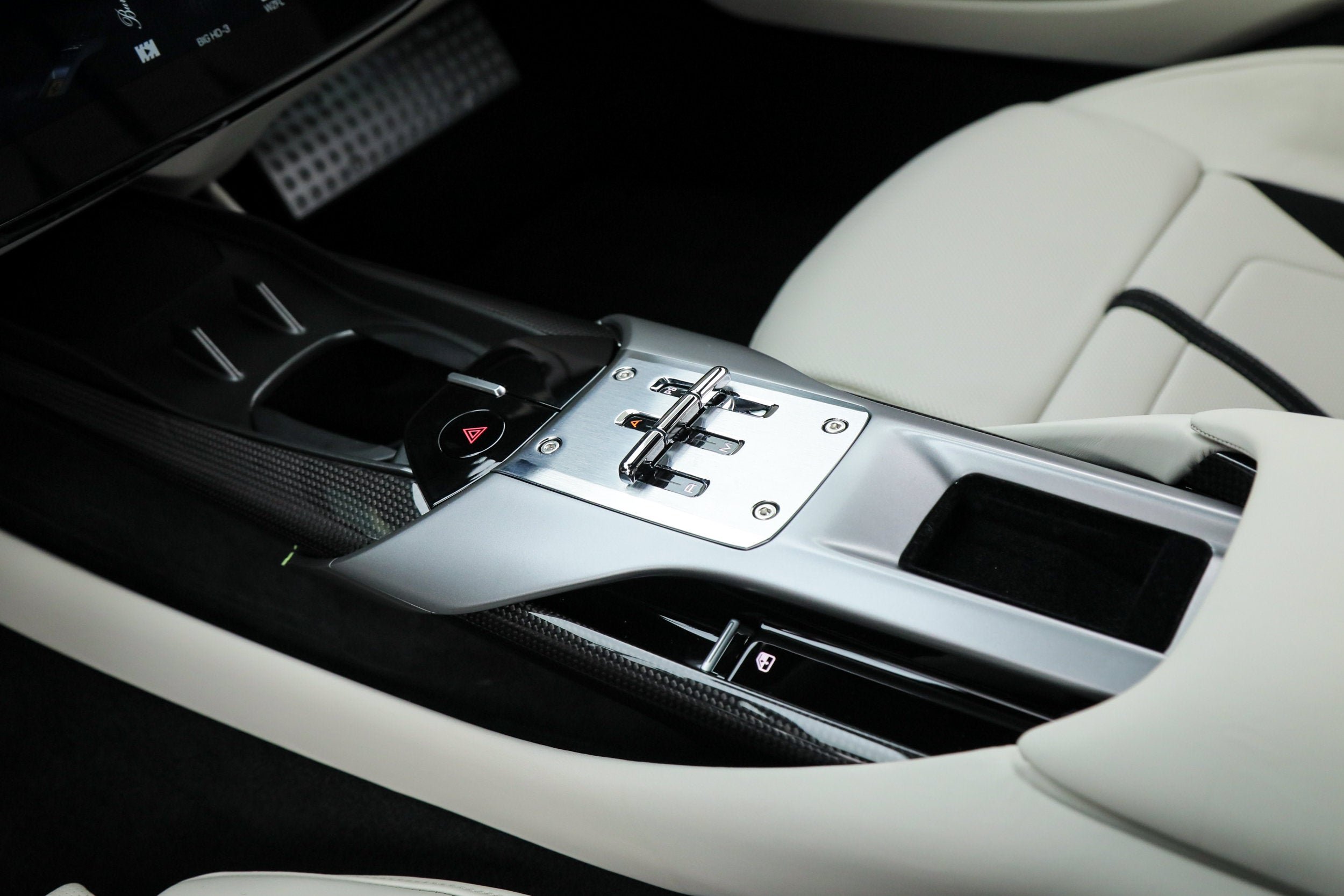 Certified Used 2025 Nero Ferrari  image 31