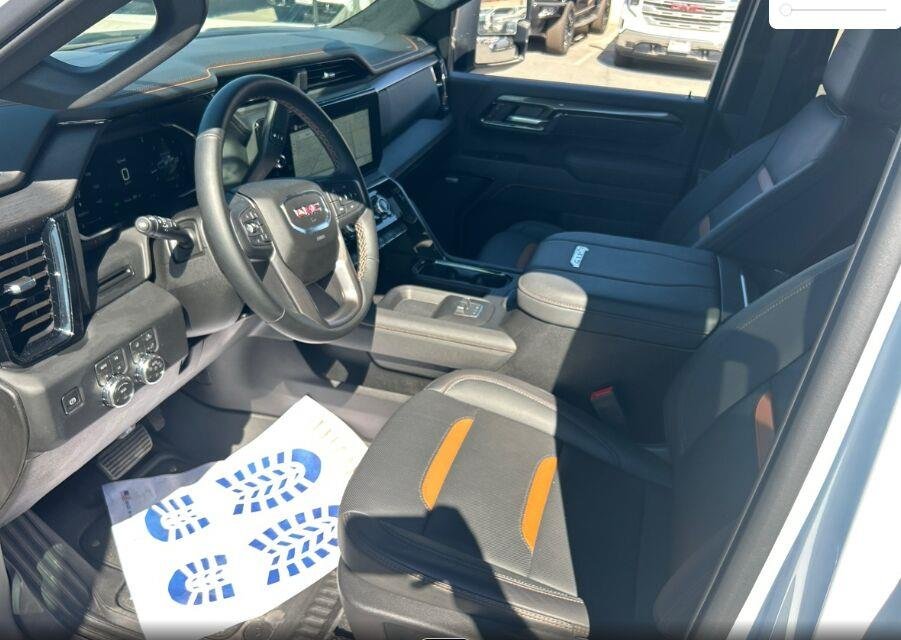 Used 2026 Summit White GMC AT4 image 4