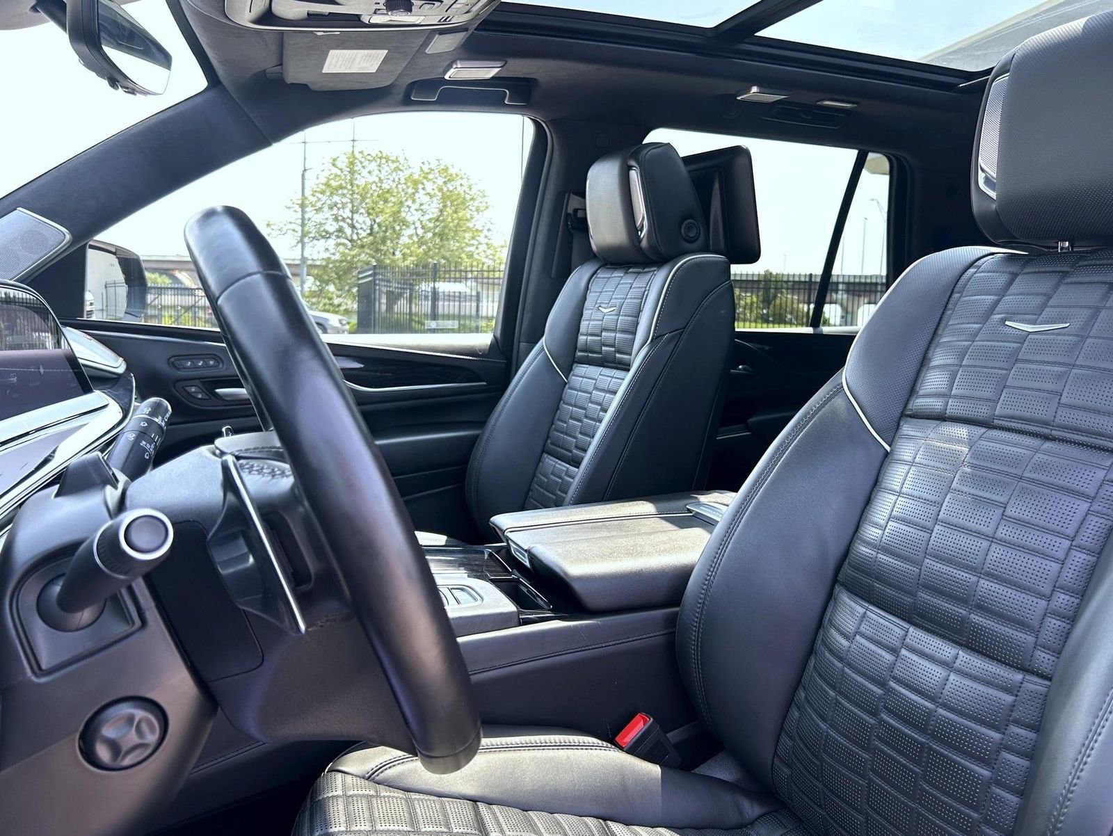 Used 2023 Black Cadillac V-Series image 17