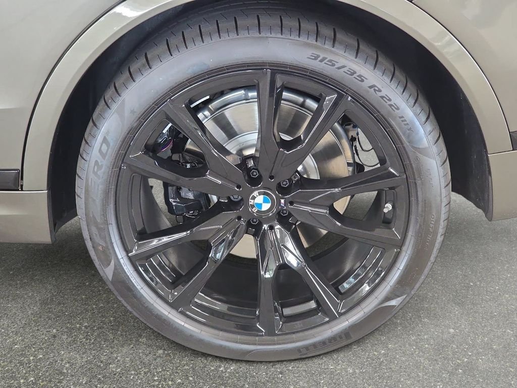 New 2027 Manhattan Green Metallic BMW xDrive40i image 16