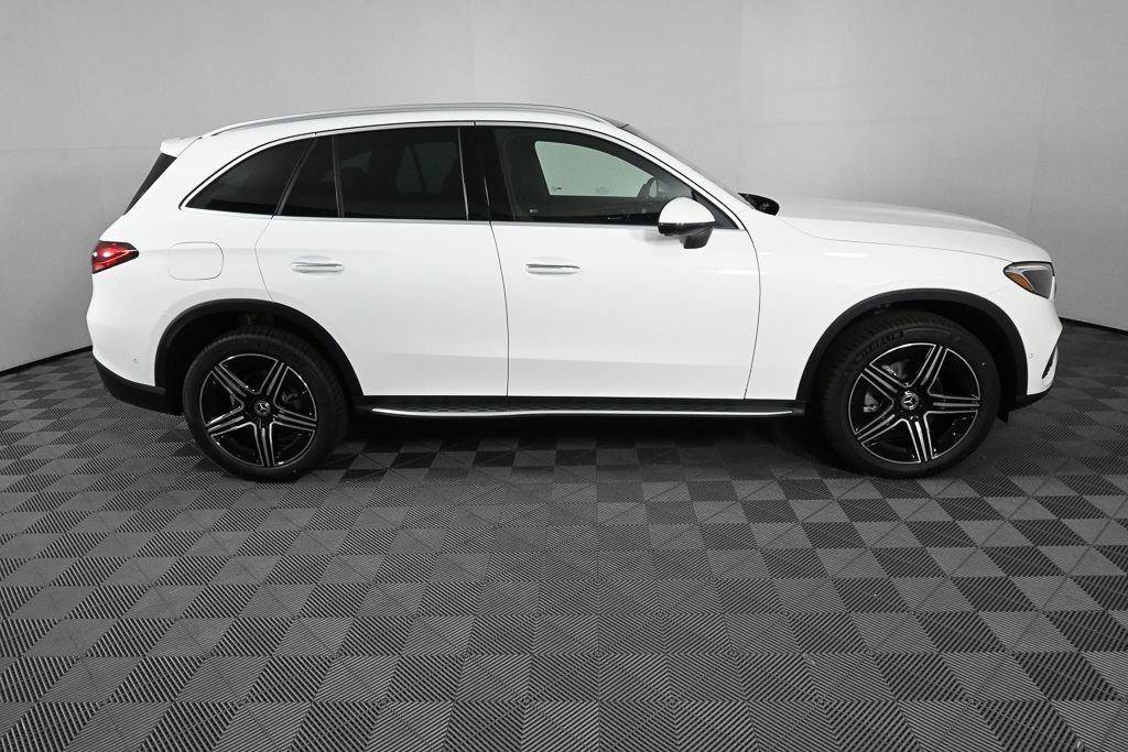 New 2026 Polar White Mercedes-Benz GLC 300 image 64