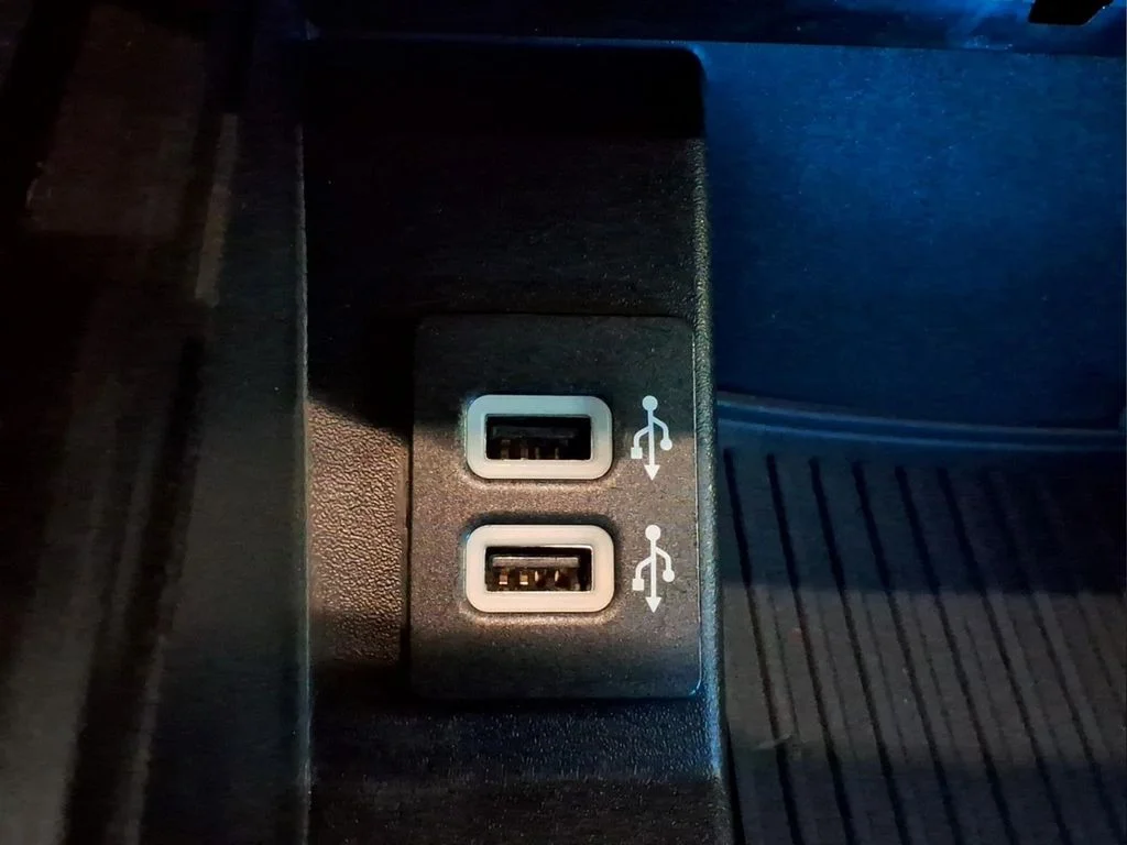 Used 2019 Red Ford XLT image 13