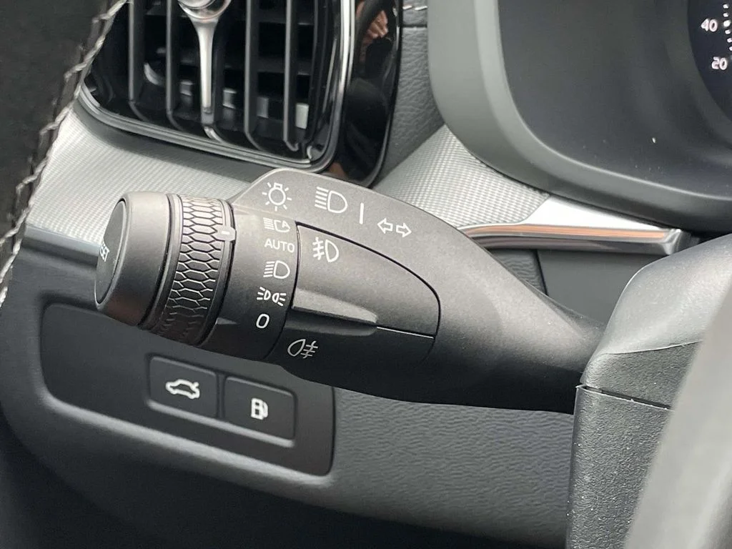 New 2026 Vapour Grey Volvo Ultra image 12