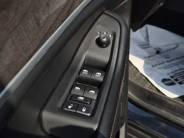 Used 2023 Black Jeep Limited image 14