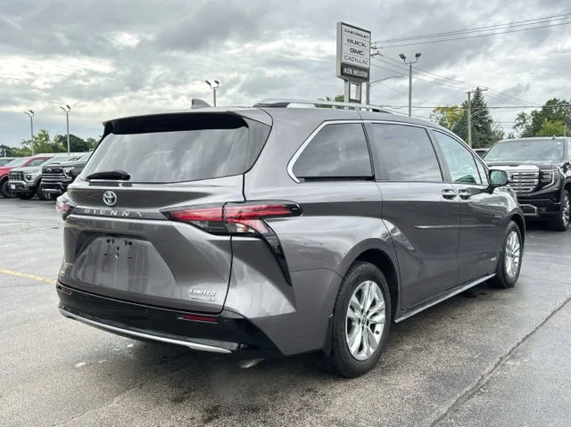 2021 Toyota Sienna Limited - Photo 13
