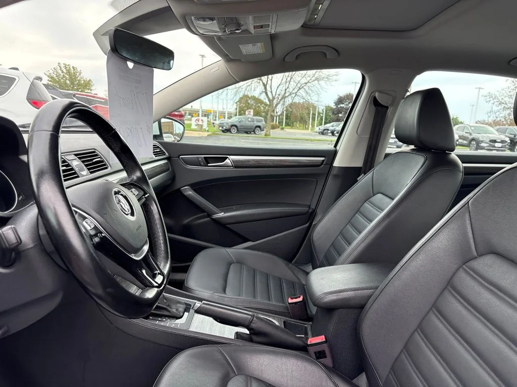 Used 2017 Pure White Volkswagen SEL Premium image 12