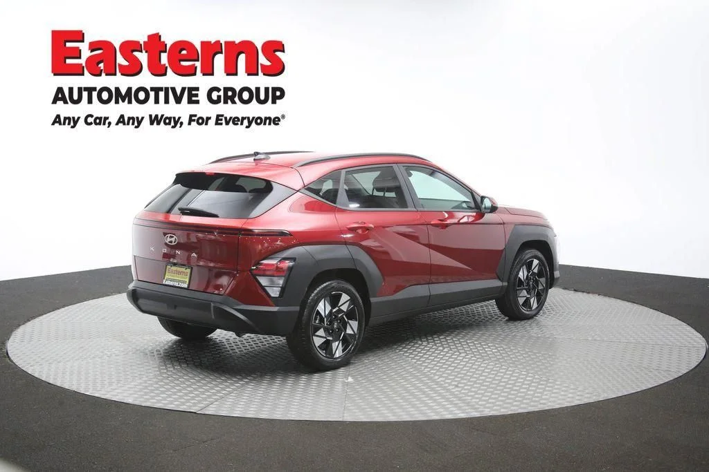 Used 2025 Red Hyundai SEL image 42
