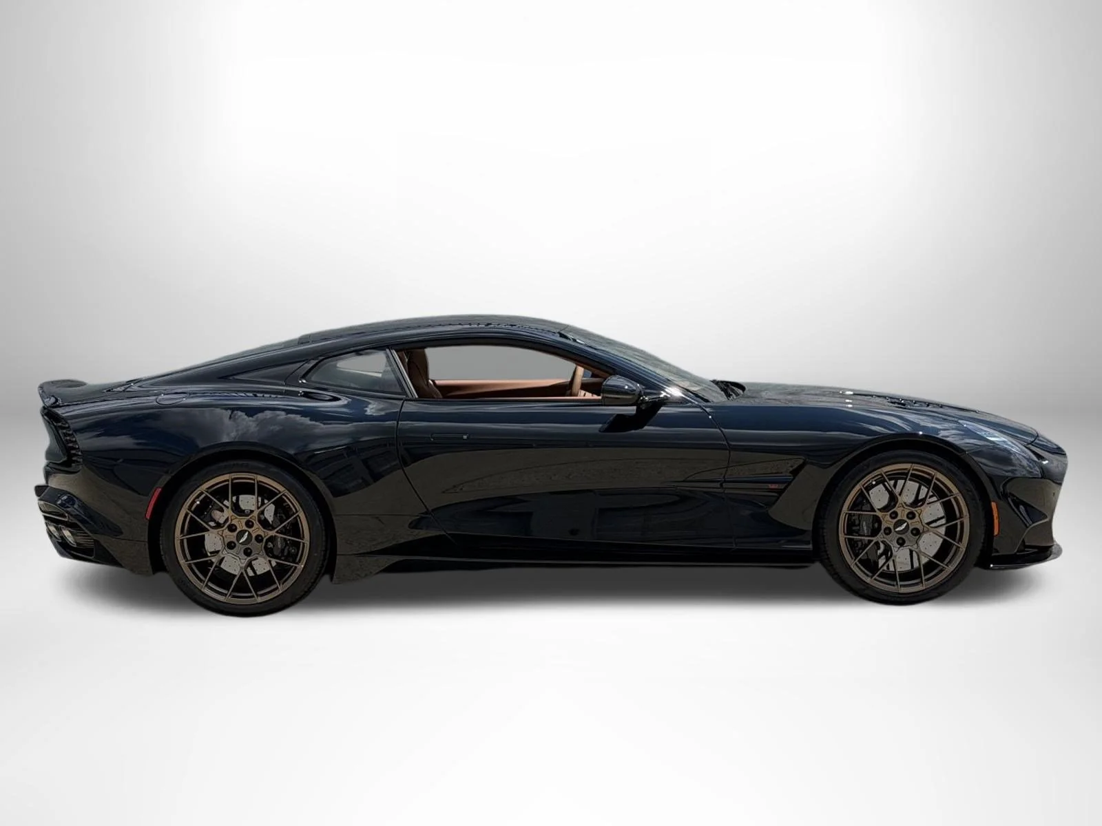 2026 Aston Martin Vanquish Base - Photo 13