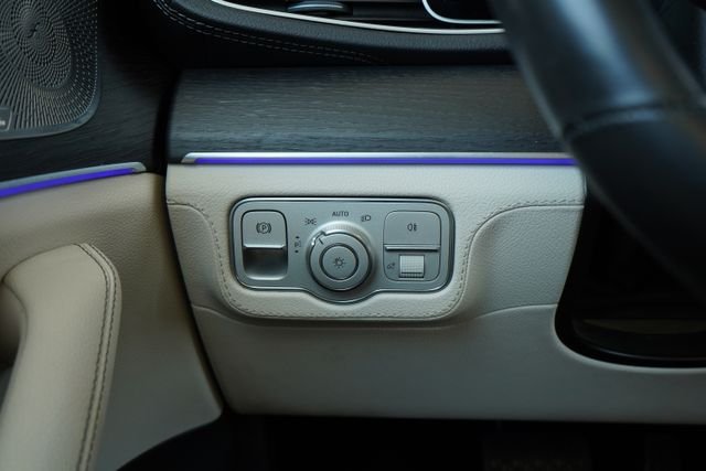 Used 2022 Blue Mercedes-Benz GLS 450 image 19