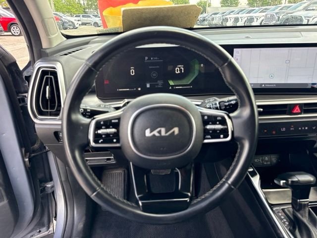 Used 2024 Silver Kia S image 18