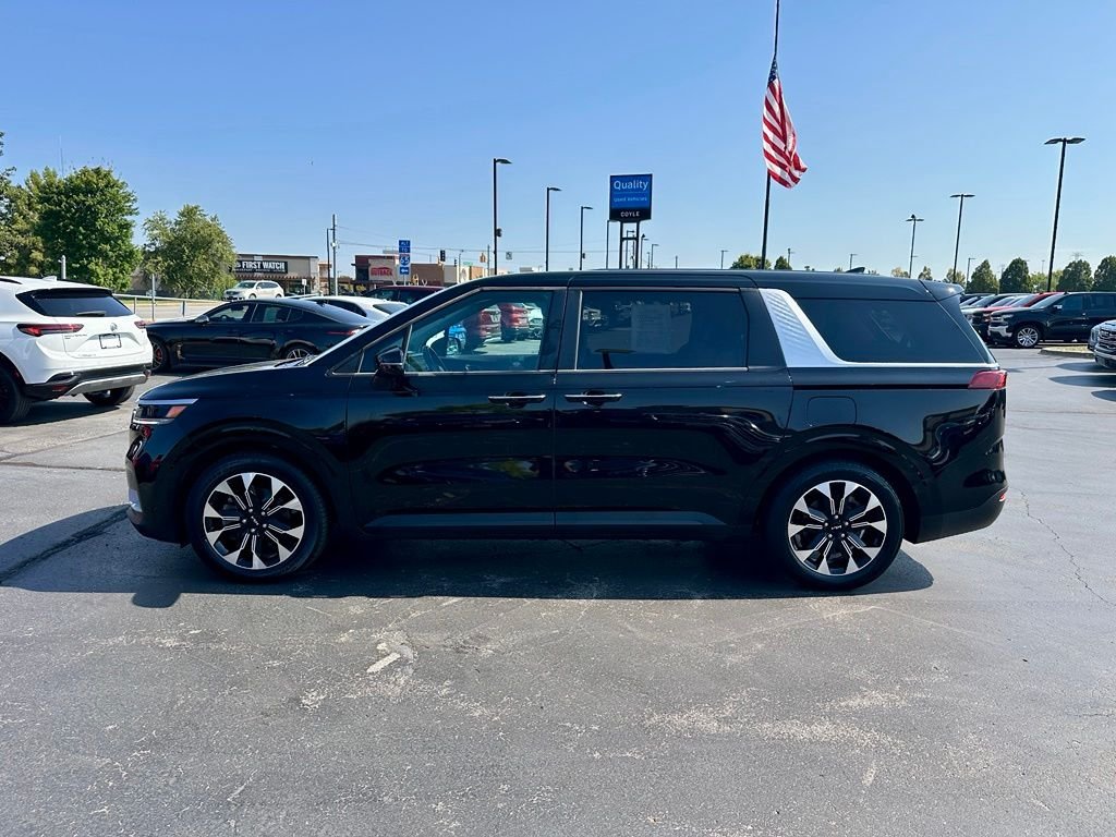 Used 2024 Black Kia EX image 6